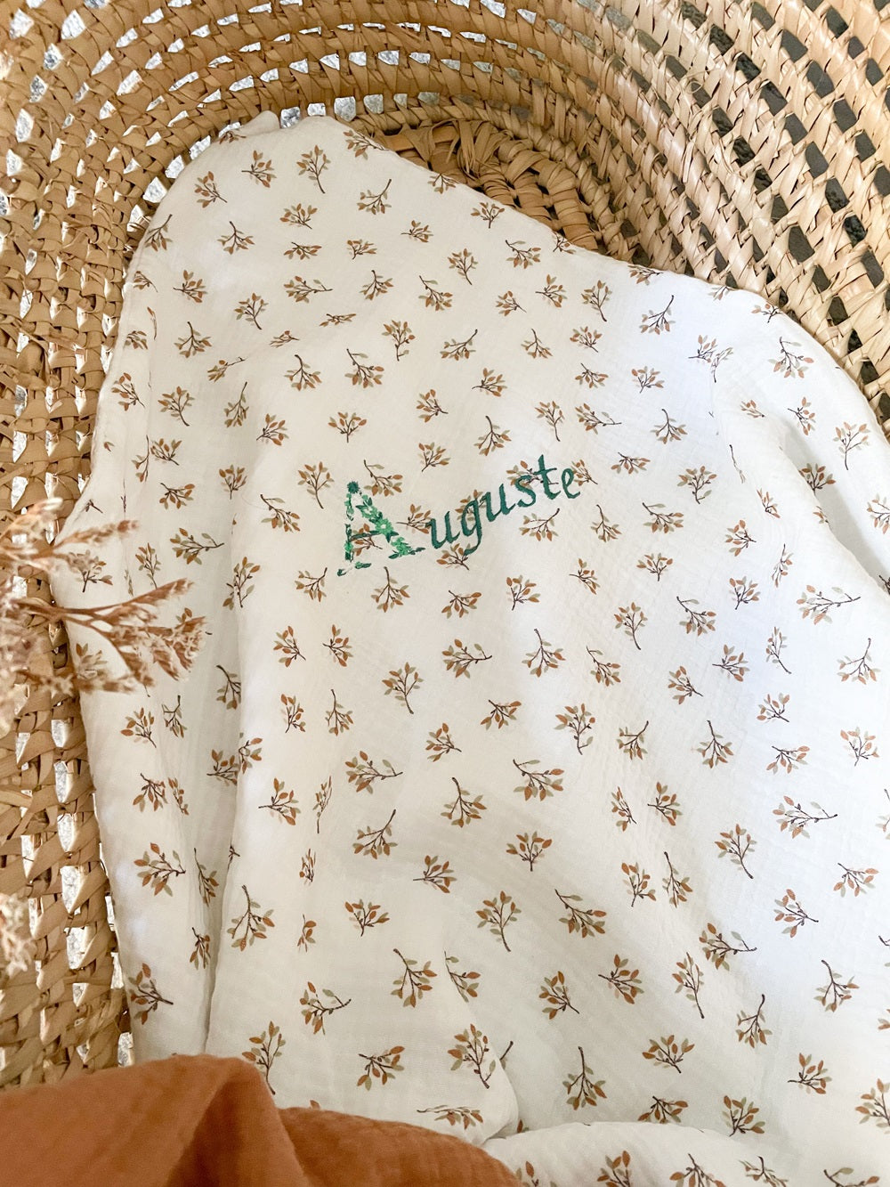 Couverture légère brodée Emeraude BOUQUET